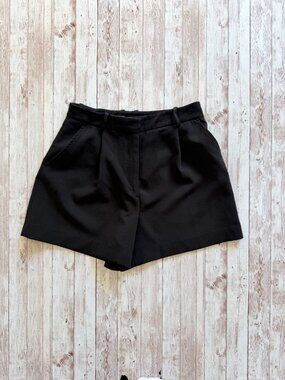 Zara Twill Pleated High Rise Shorts sz Medium Black Pockets Classic 3.5"
